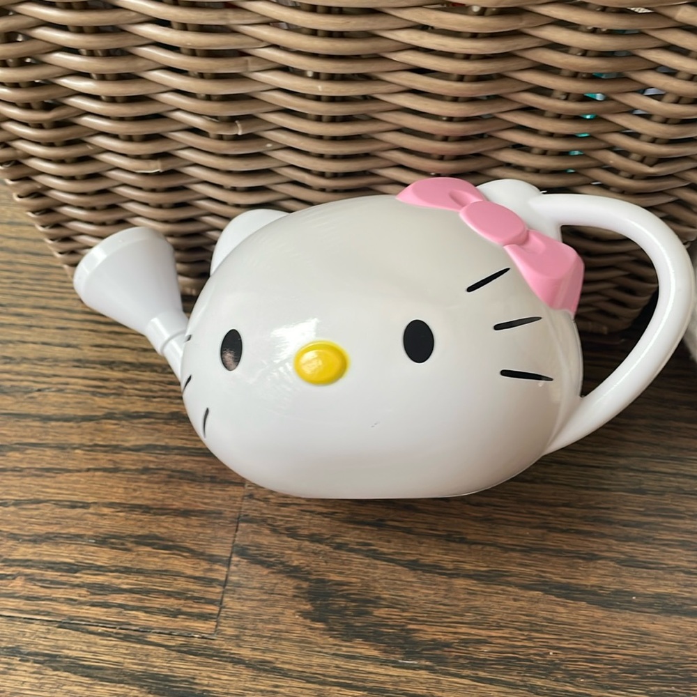 Hello Kitty Small Watering Can